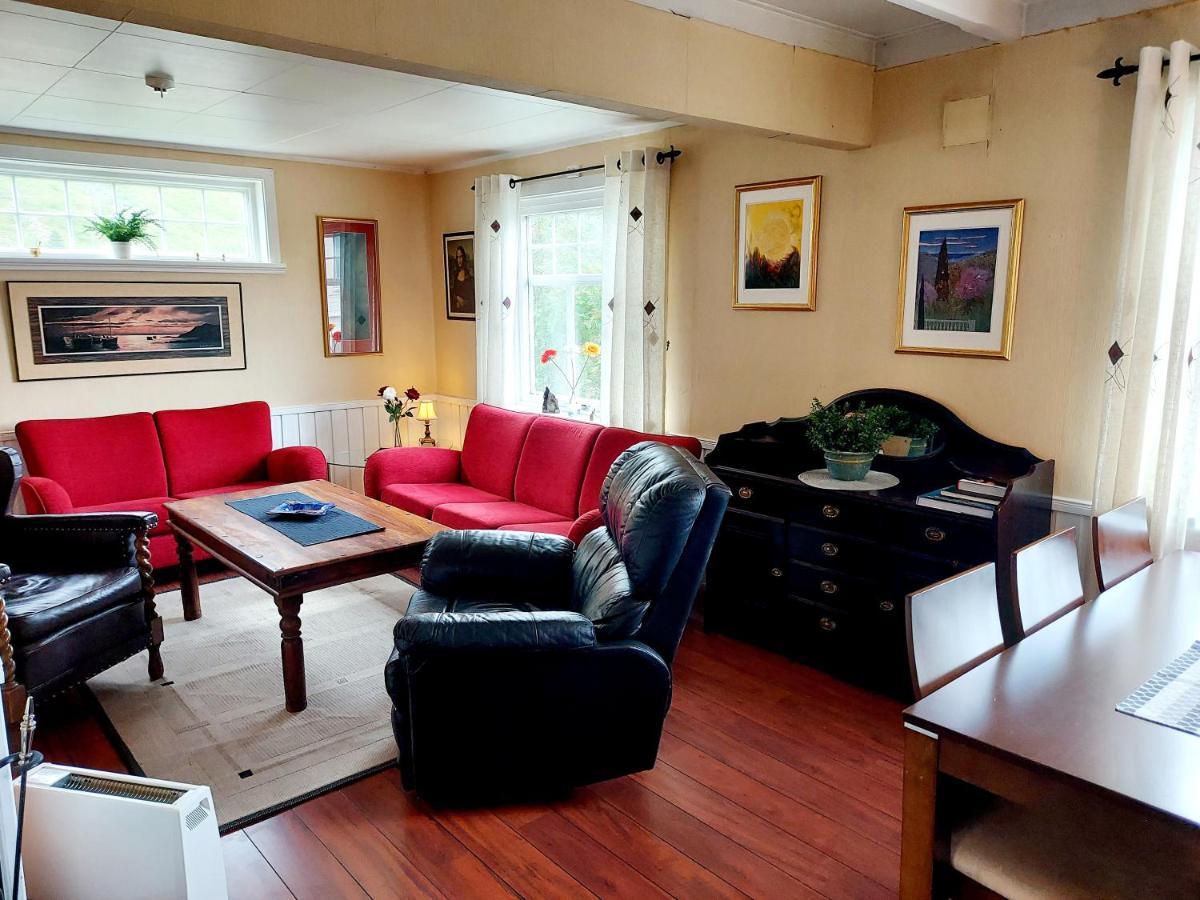 Solrik Beliggenhet I Lofotens Storste Fiskevaer Villa Ballstad Ngoại thất bức ảnh